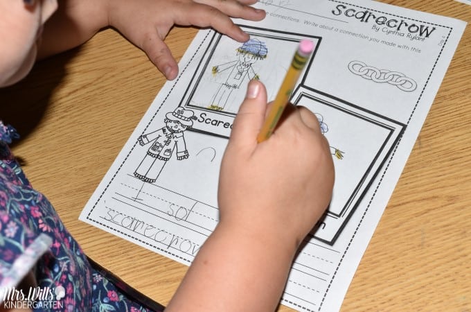 Kindergarten Mentor Texts to teach reading and writing with Cynthia Rylant's Scarecrow book. Great for writers workshop and reading workshop. Free mentor text list included!
